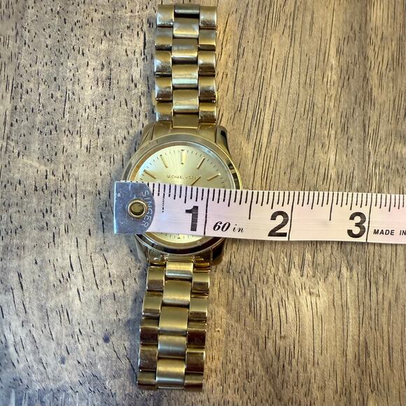 Michael Kors Watch MK5160 Runway Gold Tone Stainless Steel Analog Face Women\'s main image 6